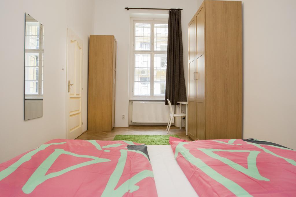 Carolyn Apartman In The Old City Lägenhet Budapest Exteriör bild