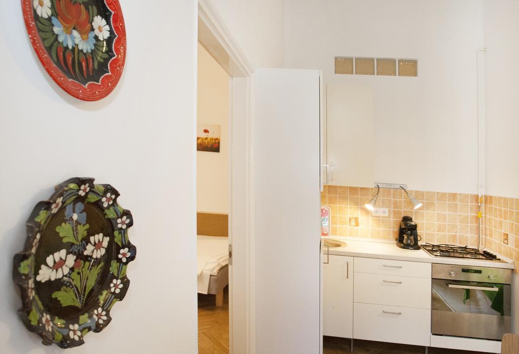 Carolyn Apartman In The Old City Lägenhet Budapest Exteriör bild