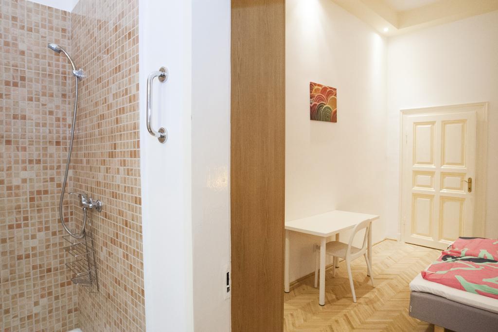 Carolyn Apartman In The Old City Lägenhet Budapest Exteriör bild